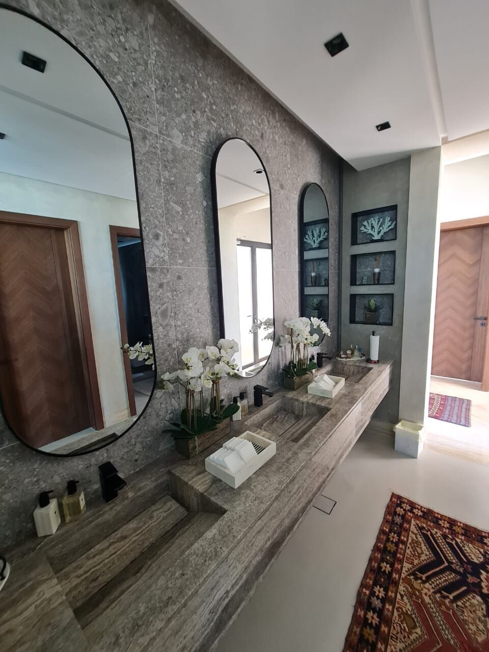Sinks & Washbasin Works